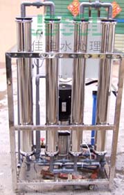 1T/H反渗透主机背面