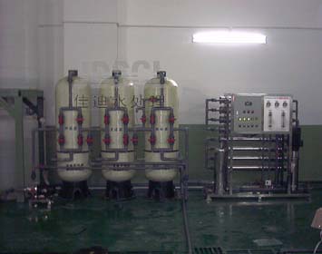 2T/H反渗透系统化工厂运行现场